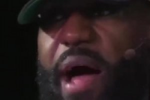 老詹谈球员生涯最美好感觉：拥有一帮愿意一起战死沙场的冠军兄弟